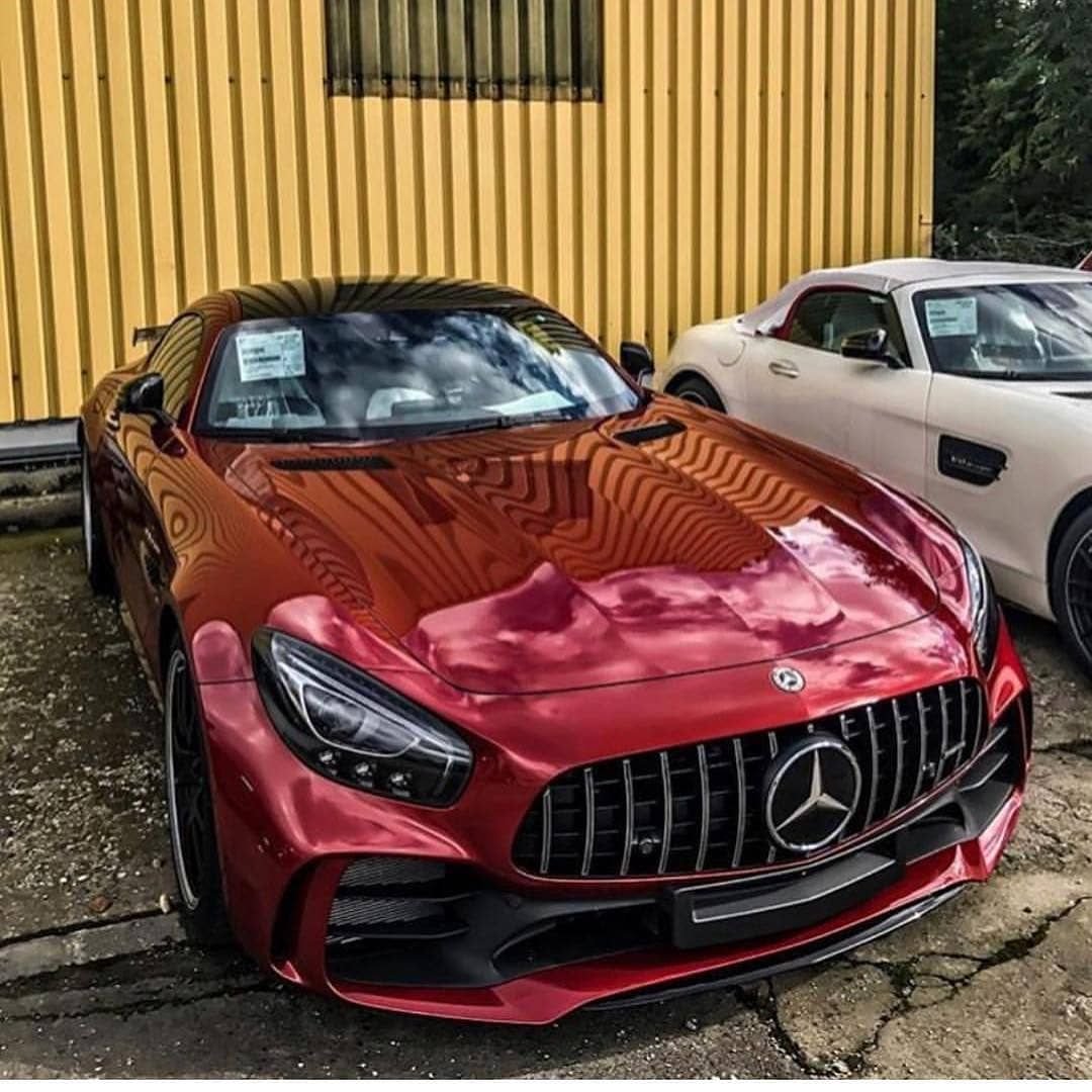 Mercedes AMG GTR Red