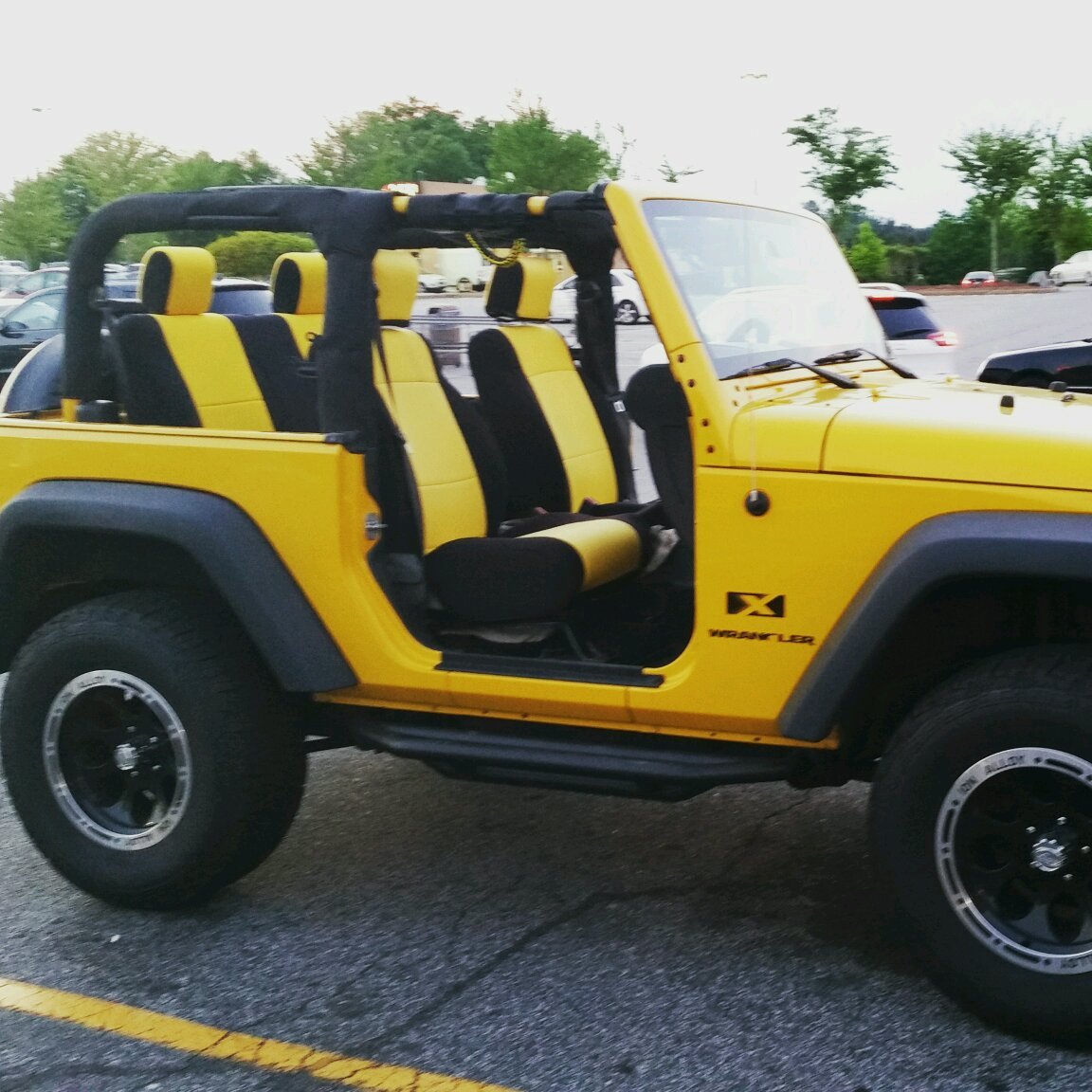 Jeep Wrangler Rubicon Yellow