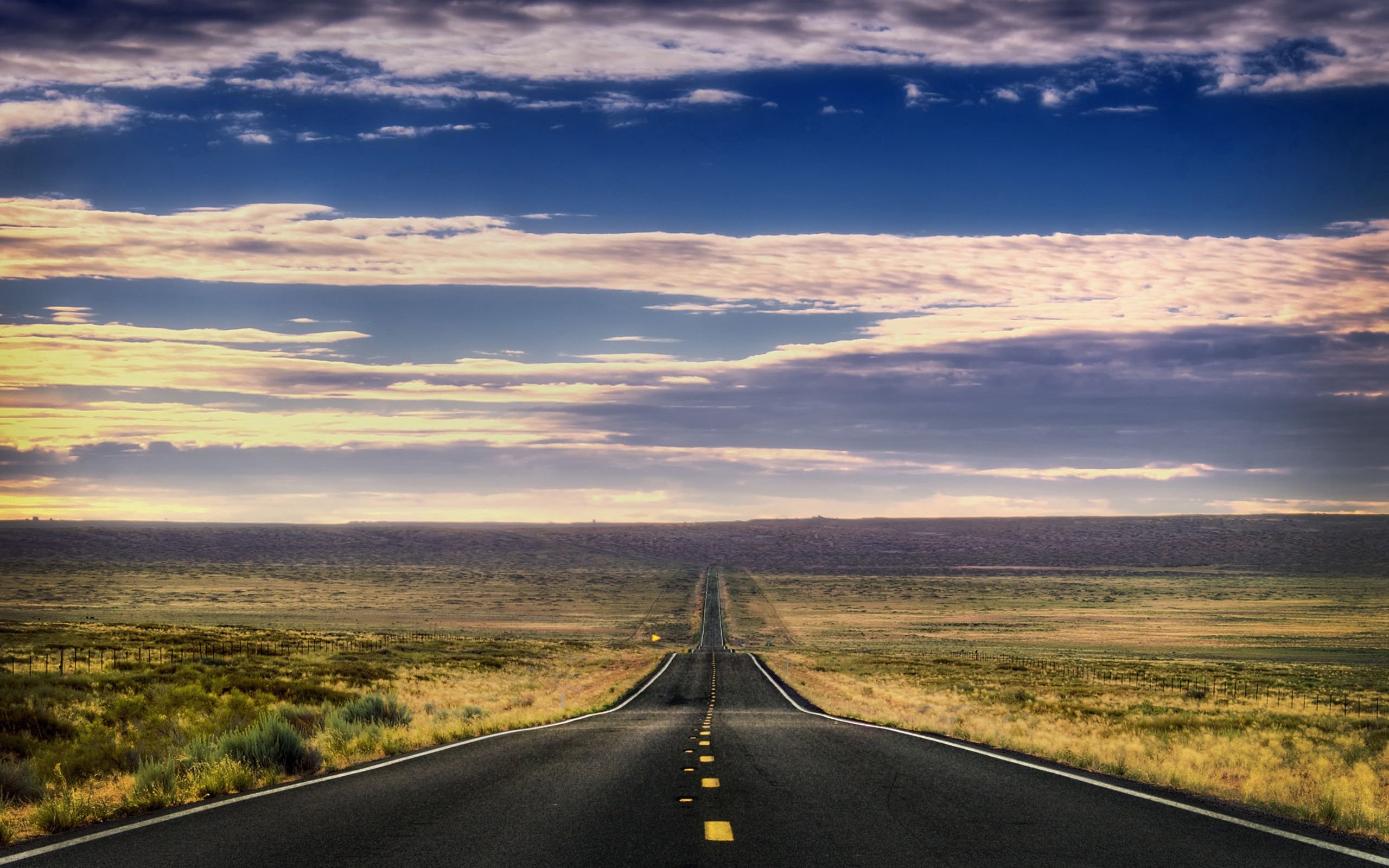 Сколько времени уйдет на дорогу. Штат Нью-Мексико дорога в никуда. Длинная дорога. Дорога в Горизонт. Фон дорога.