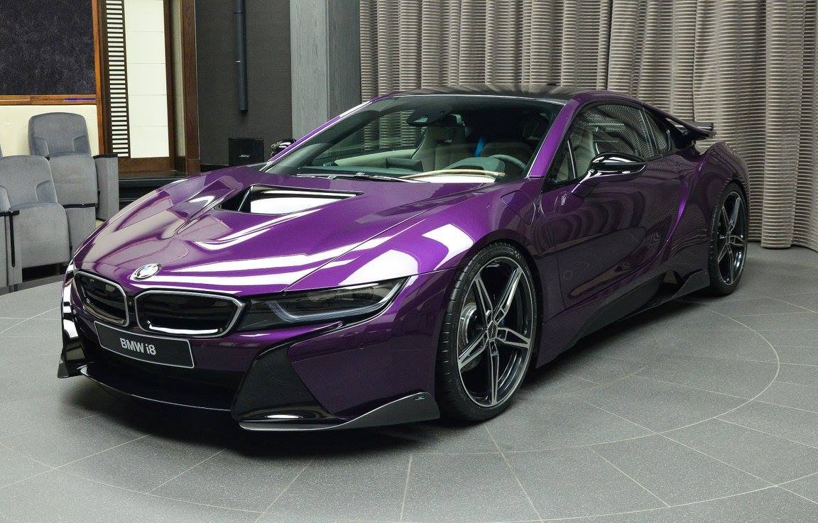 BMW i8 фиолетовая матовая