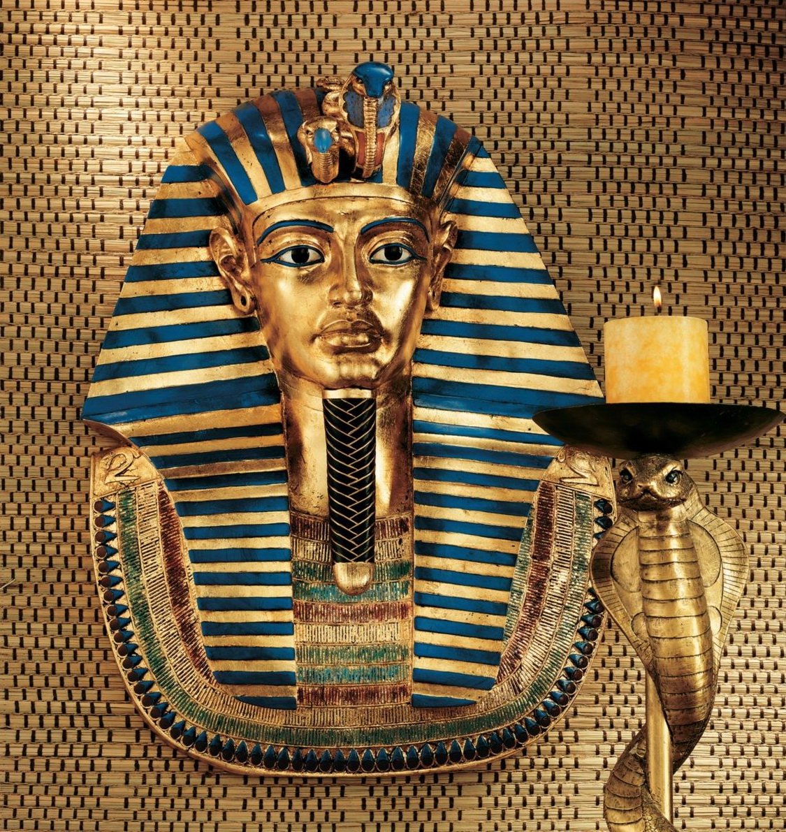 Фараон с бородой. Маска Тутанхамона. Корону египетского фараона Тутанхамона.. Древнеегипетский фараон арт корона. Борода фараона в древнем Египте.