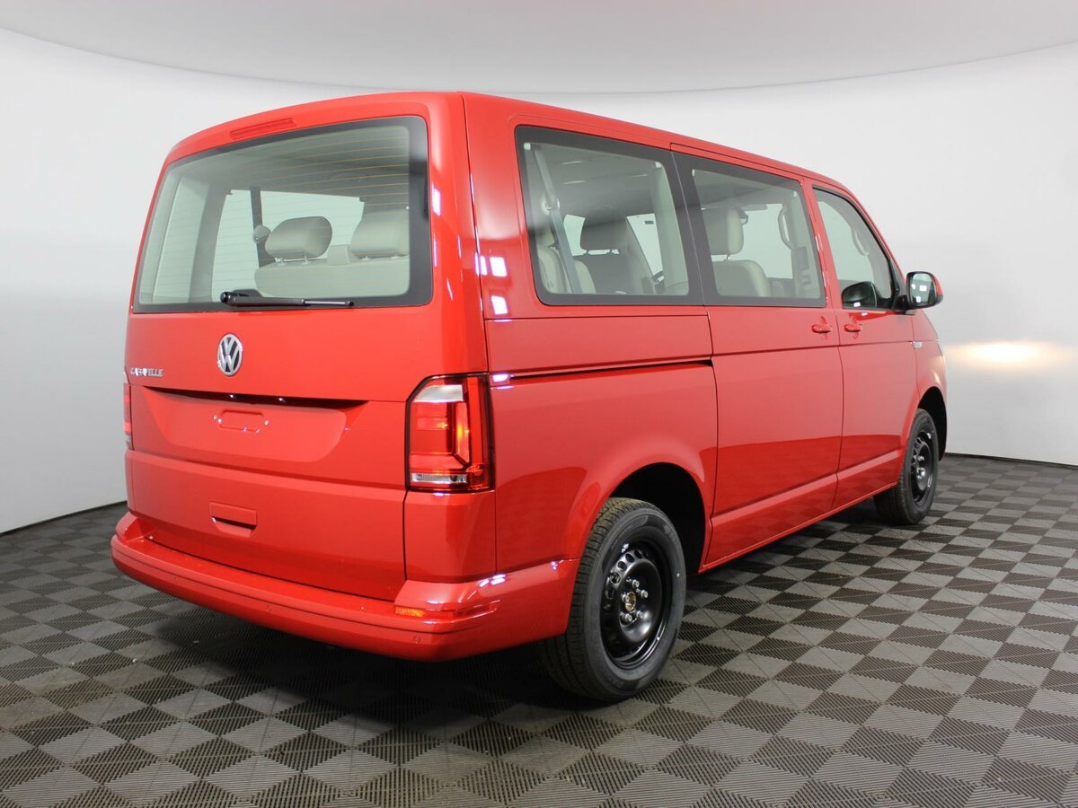 Volkswagen Caravelle t6 красный