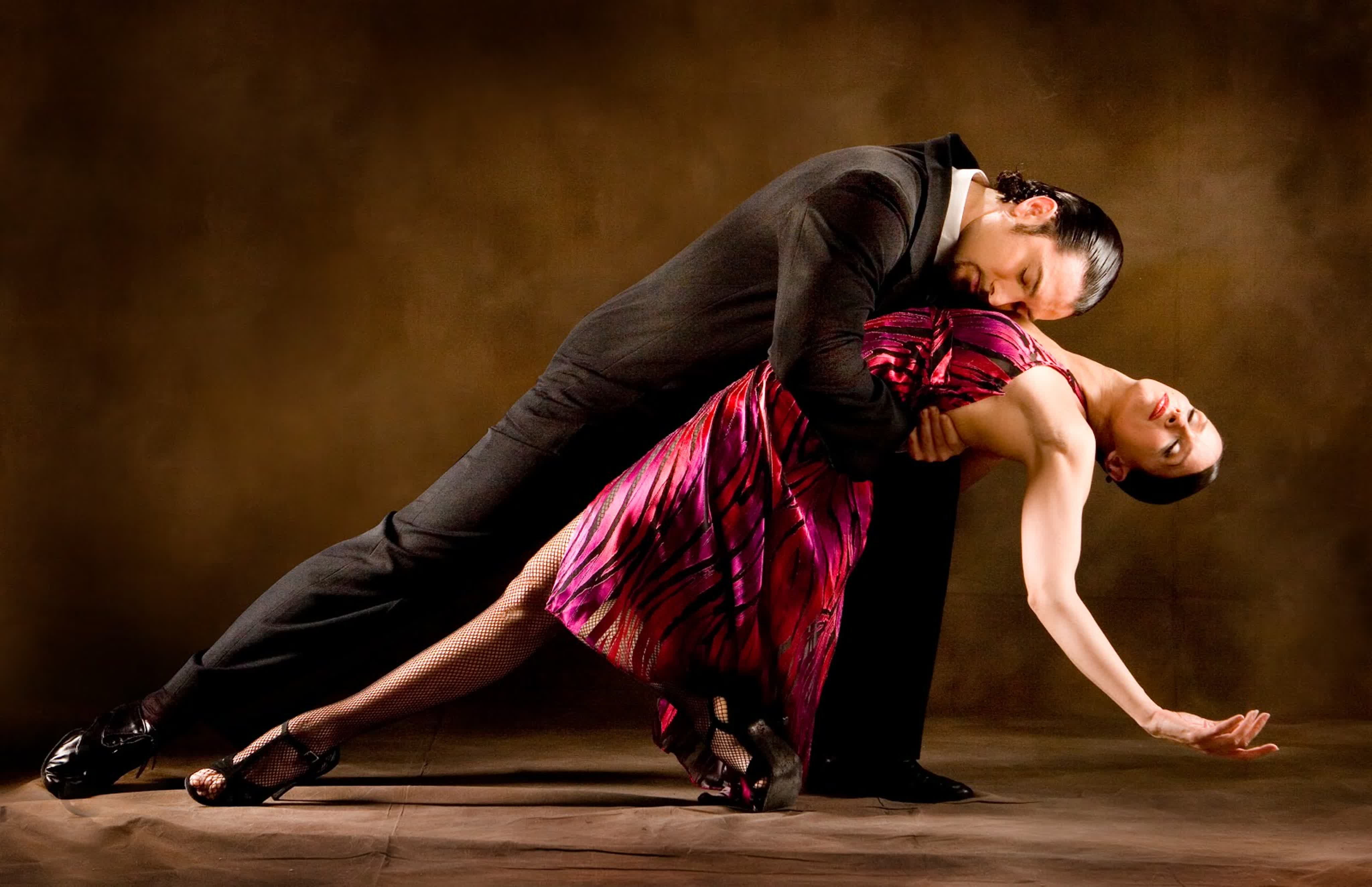 Танцы красивых пар. Танцоры танго. Аргентинское танго. Аргентинское танго Кумпарсита. Танго Орильеро.