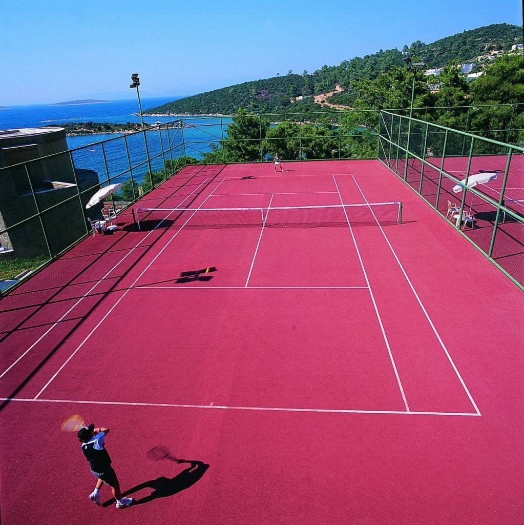 Swissotel Bodrum теннисный корт