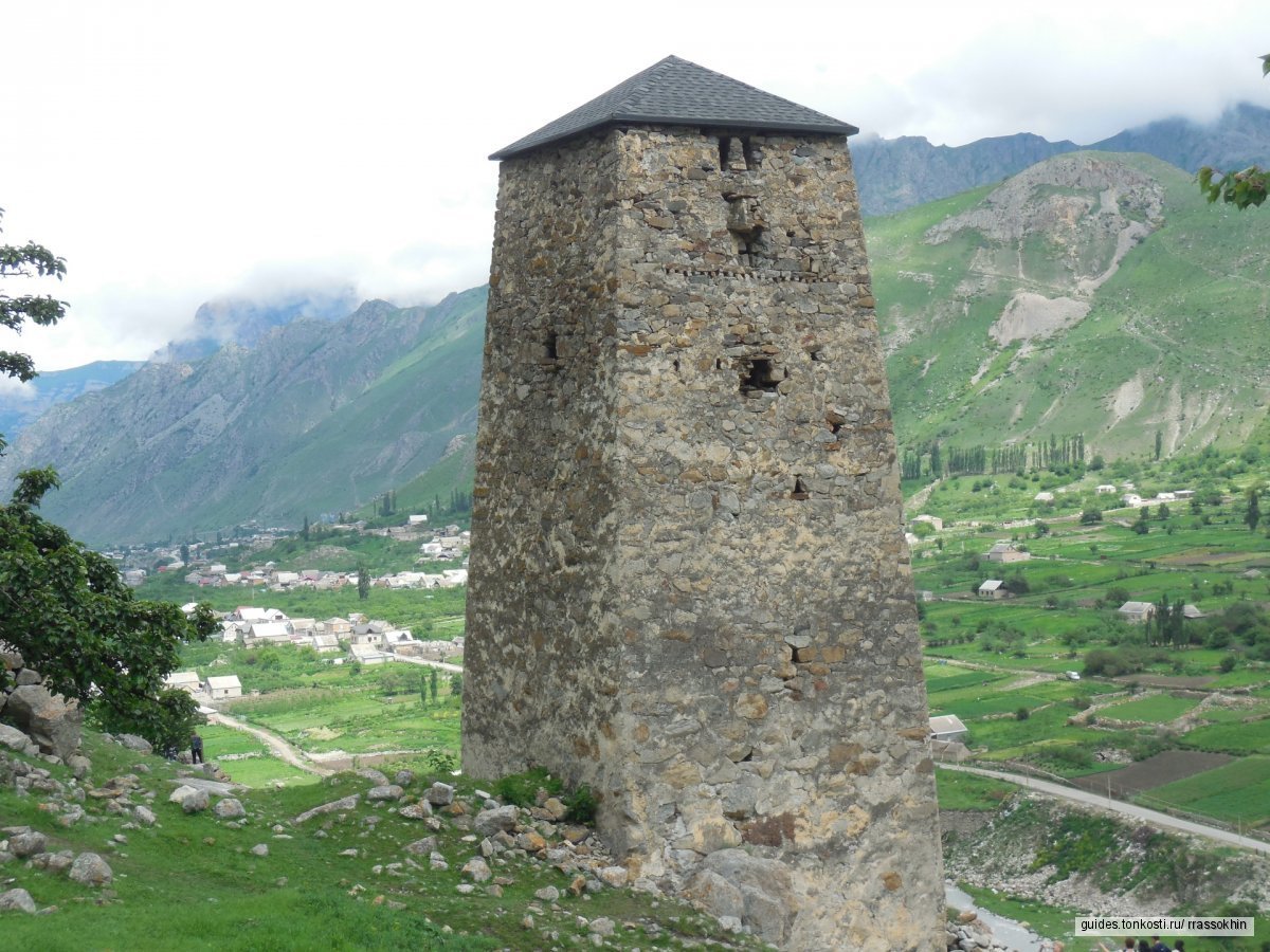 Башня Амирхана в верхней Балкарии