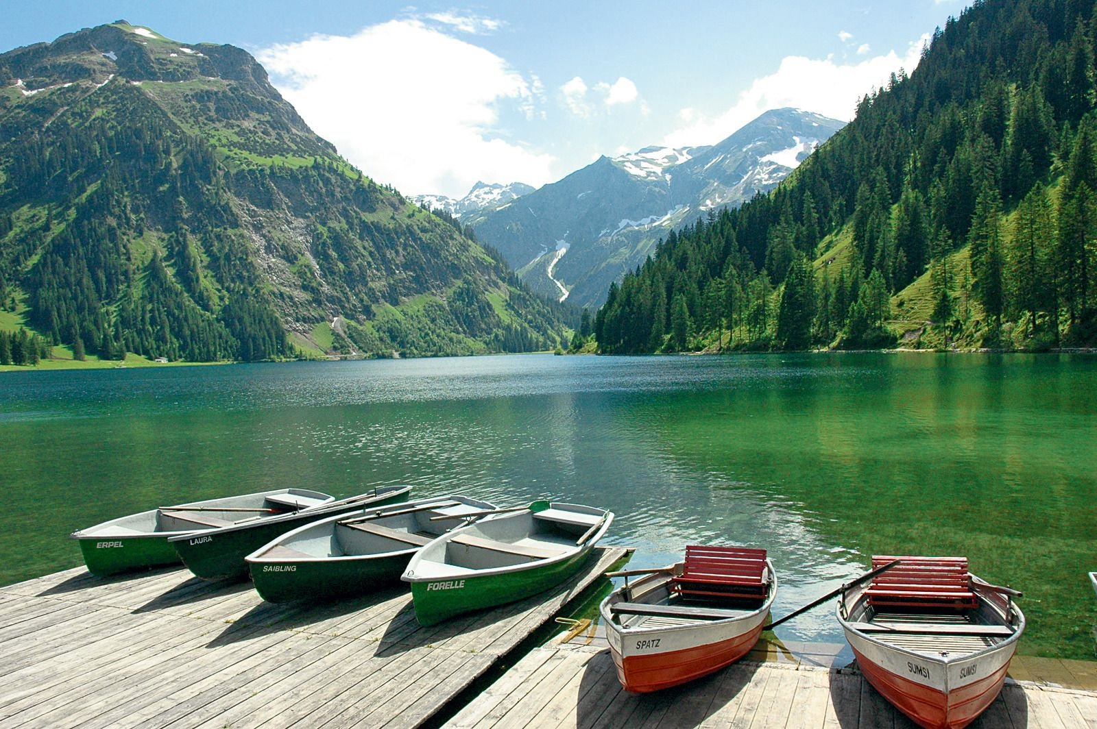 На озерах австрии. Озеро планзее в Австрии. Озеро Plansee Австрия. Озеро Лунцерзее Австрия. Озеро Цикзее Австрия.
