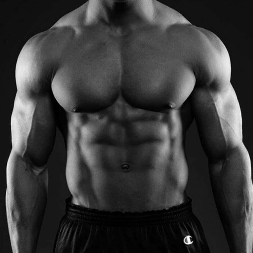 Много накаченных. Красивое мужское тело. Спортивное Телосложение. Накаченное тело. Красивое спортивное мужское тело.