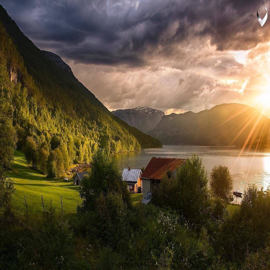 Деревня Маура Норвегия