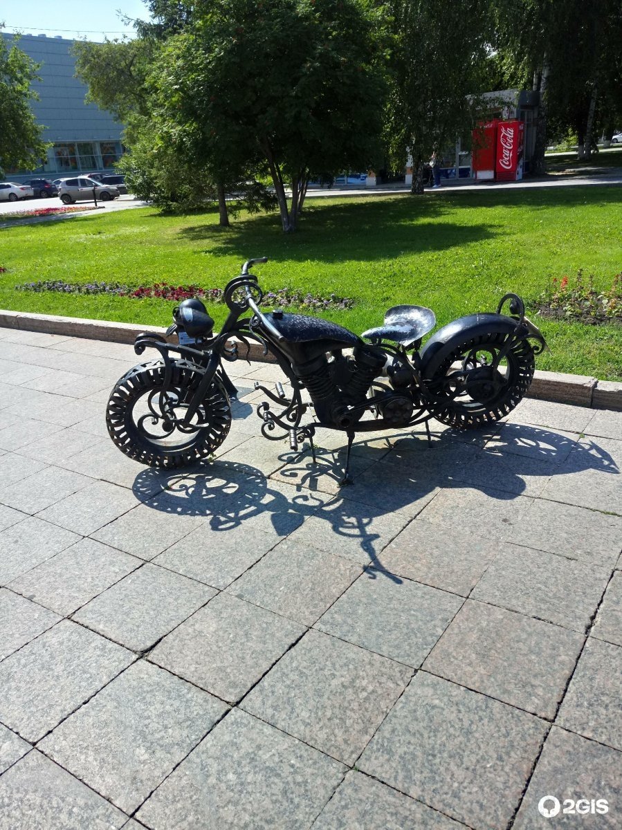 Памятник мотоциклу