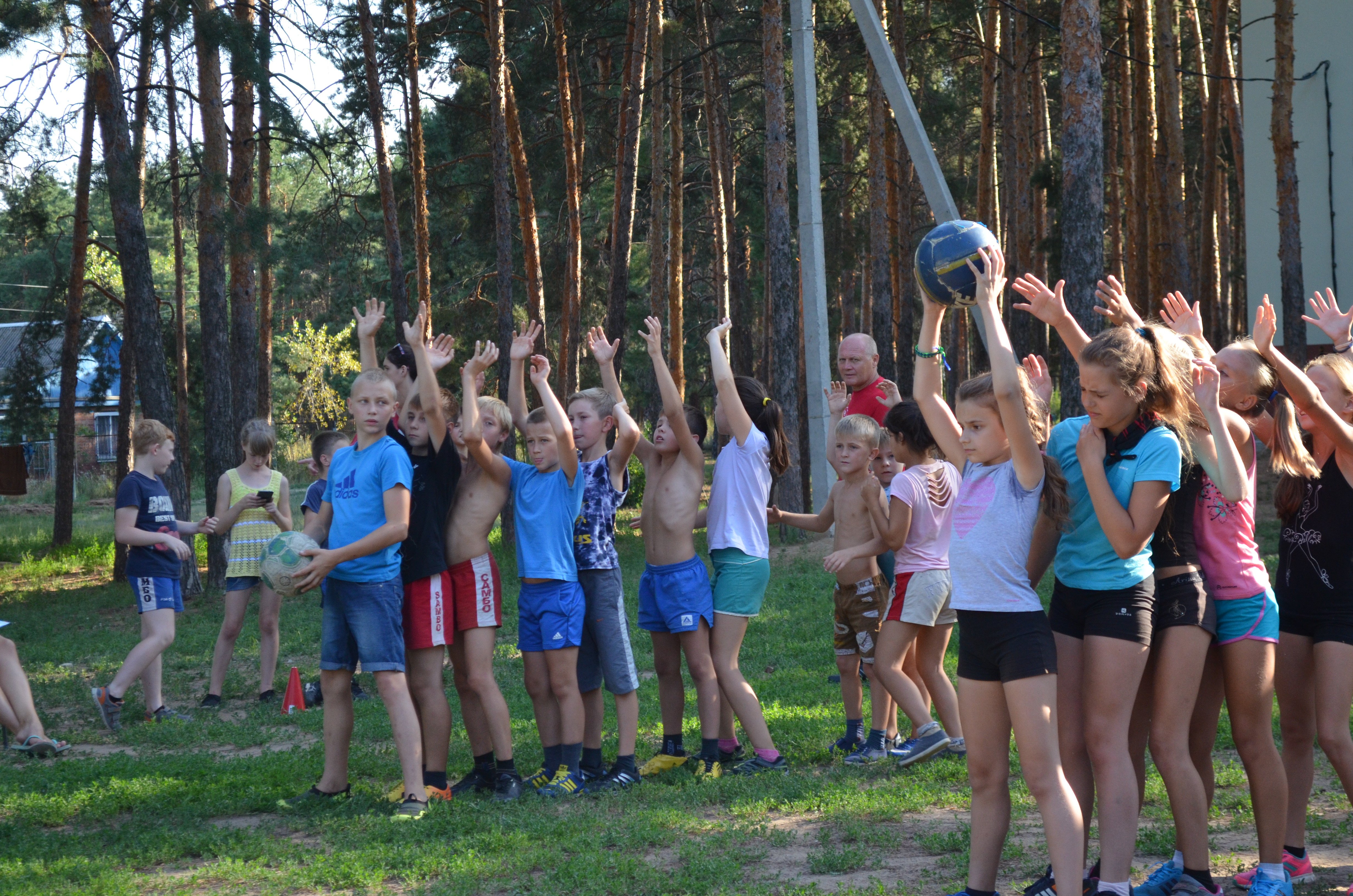 Дол ткани. "Лагерь для перемещённых лиц3" - Подольск. Детский лагерь. Детский спортивный лагерь. Детские оздоровительные лагеря.