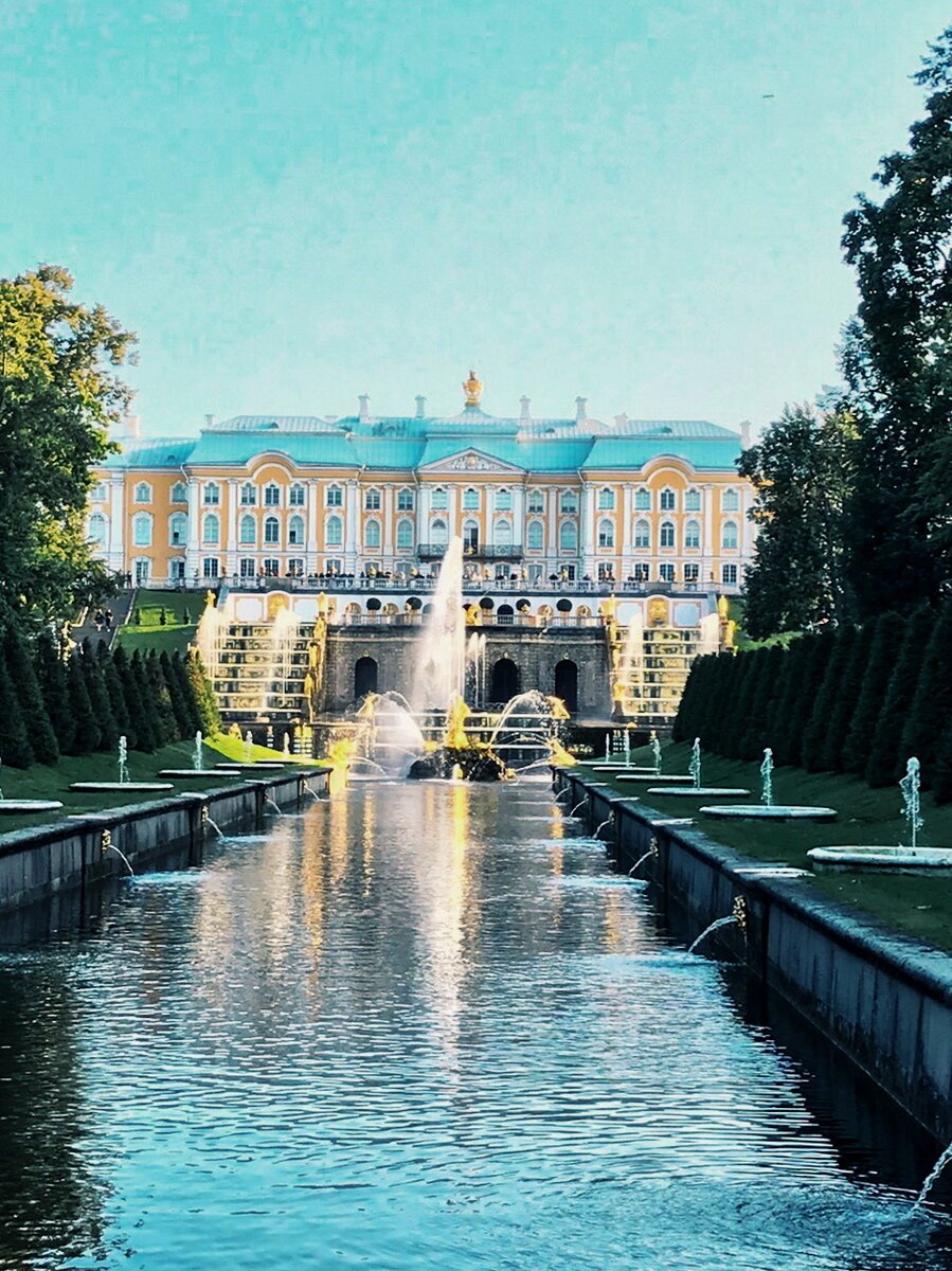 Петергоф дворцово-парковый