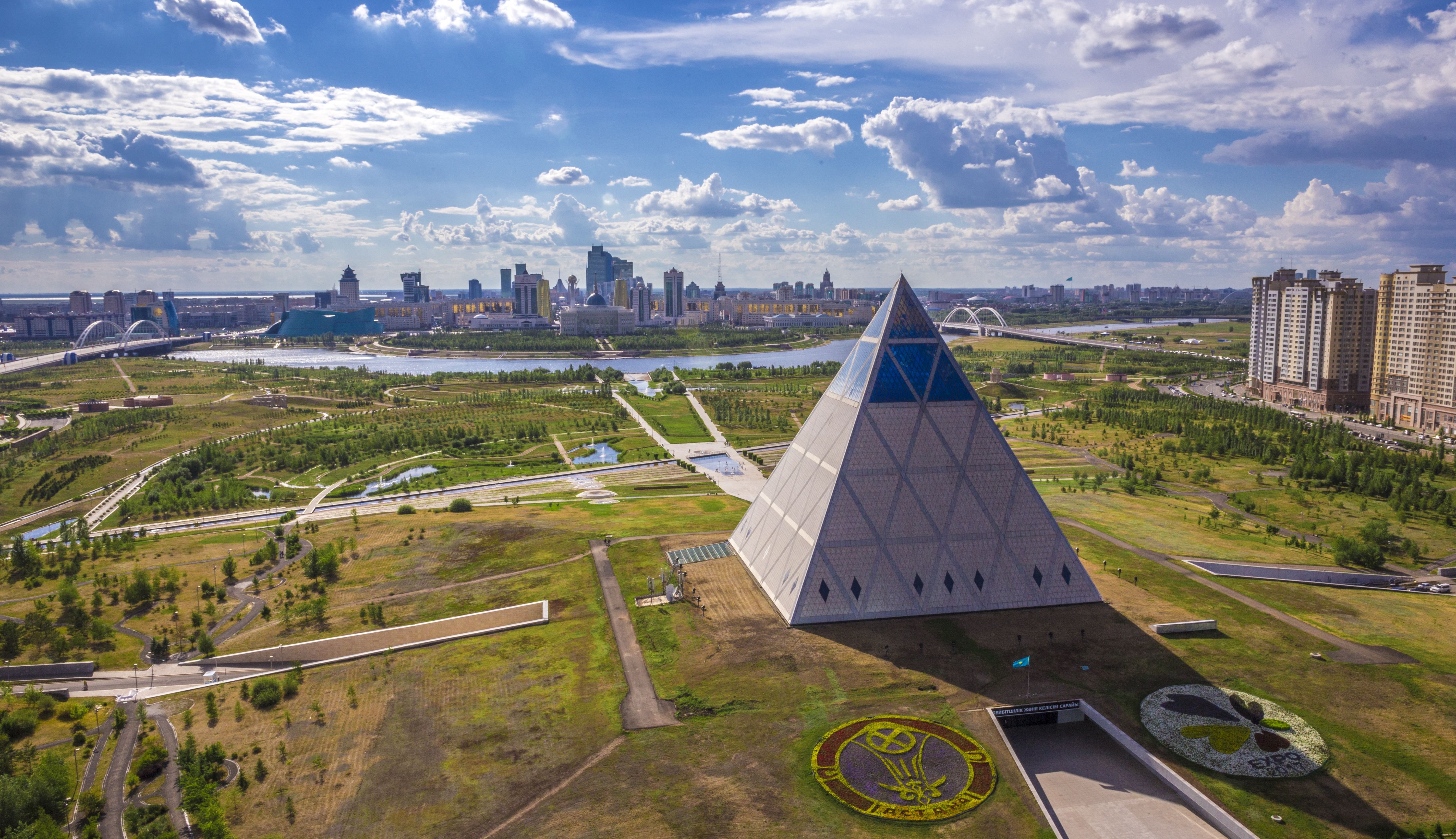 Надо астана. Астана, Astana. Астана Казахстан"пирамида Астаны.