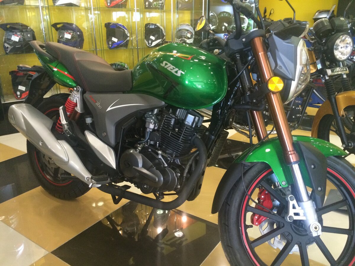 Мотоцикл Benelli 302s