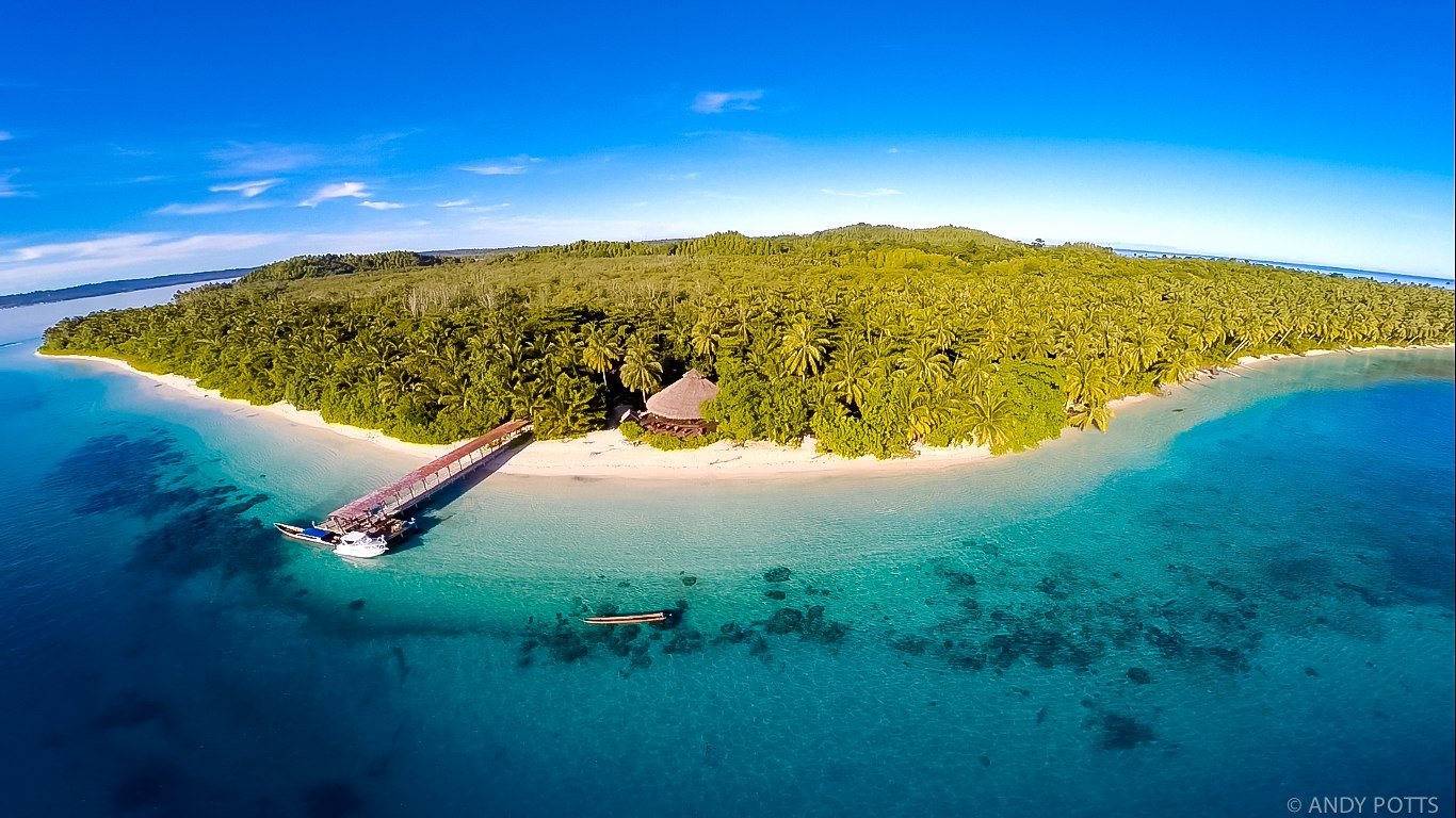 Острова Ментавай (Mentawai Islands), Индонезия