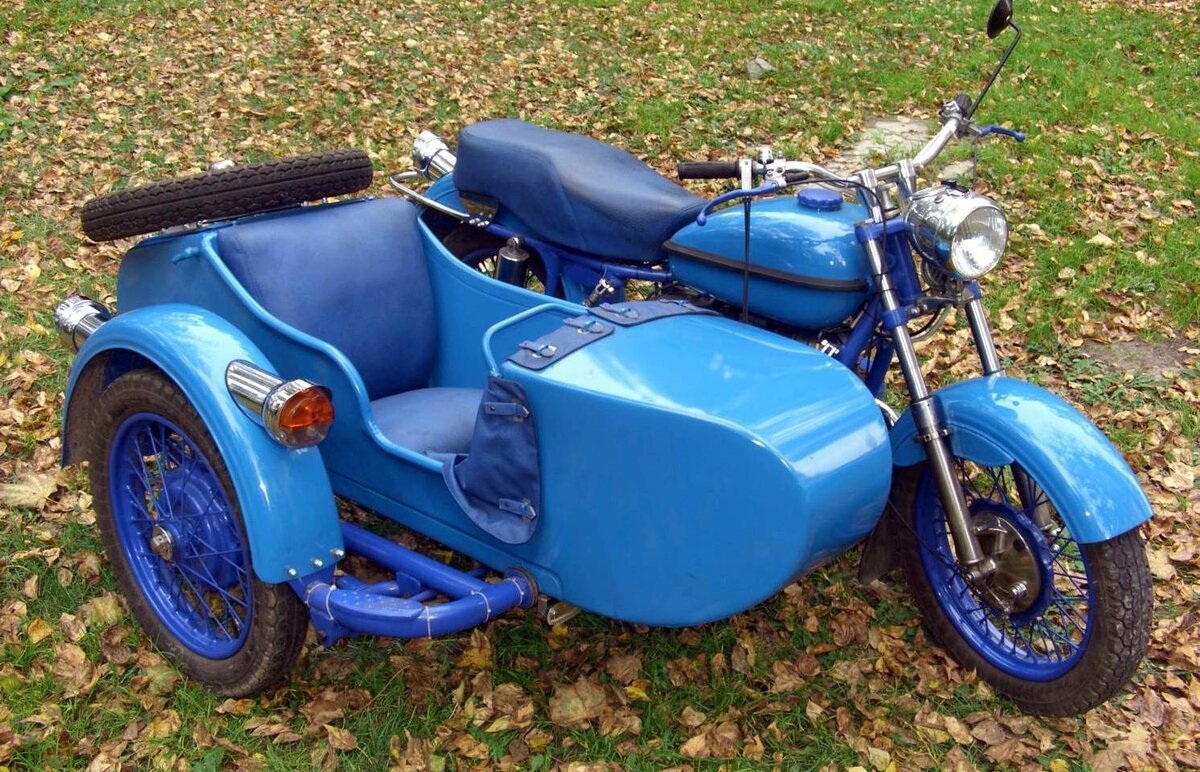 Мотоцикл Урал голубой