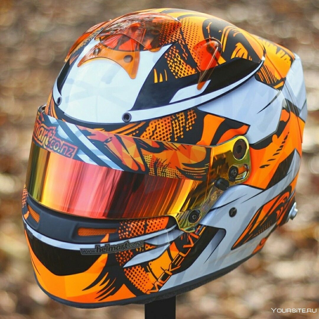 Разрисованные шлемы мотоциклетные