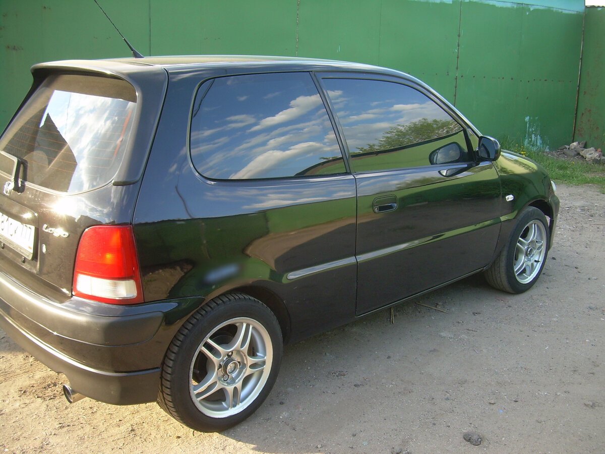 Хонда лого черный 2001
