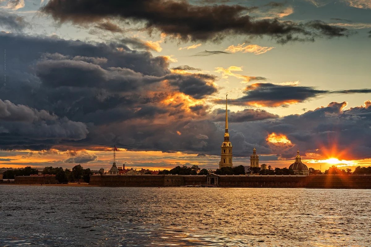 Санкт-Петербург утро Нева