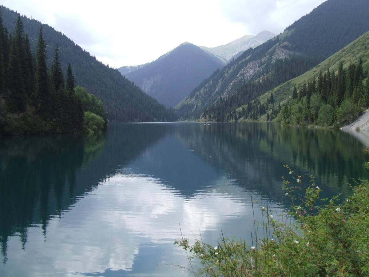 Кульсайские озера расстояние от Алматы