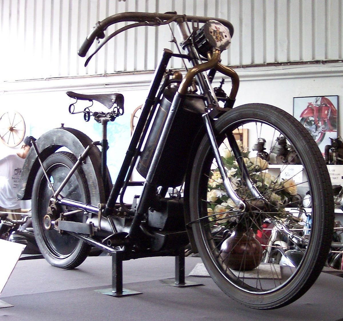 Hildebrand Wolfmuller мотоцикл
