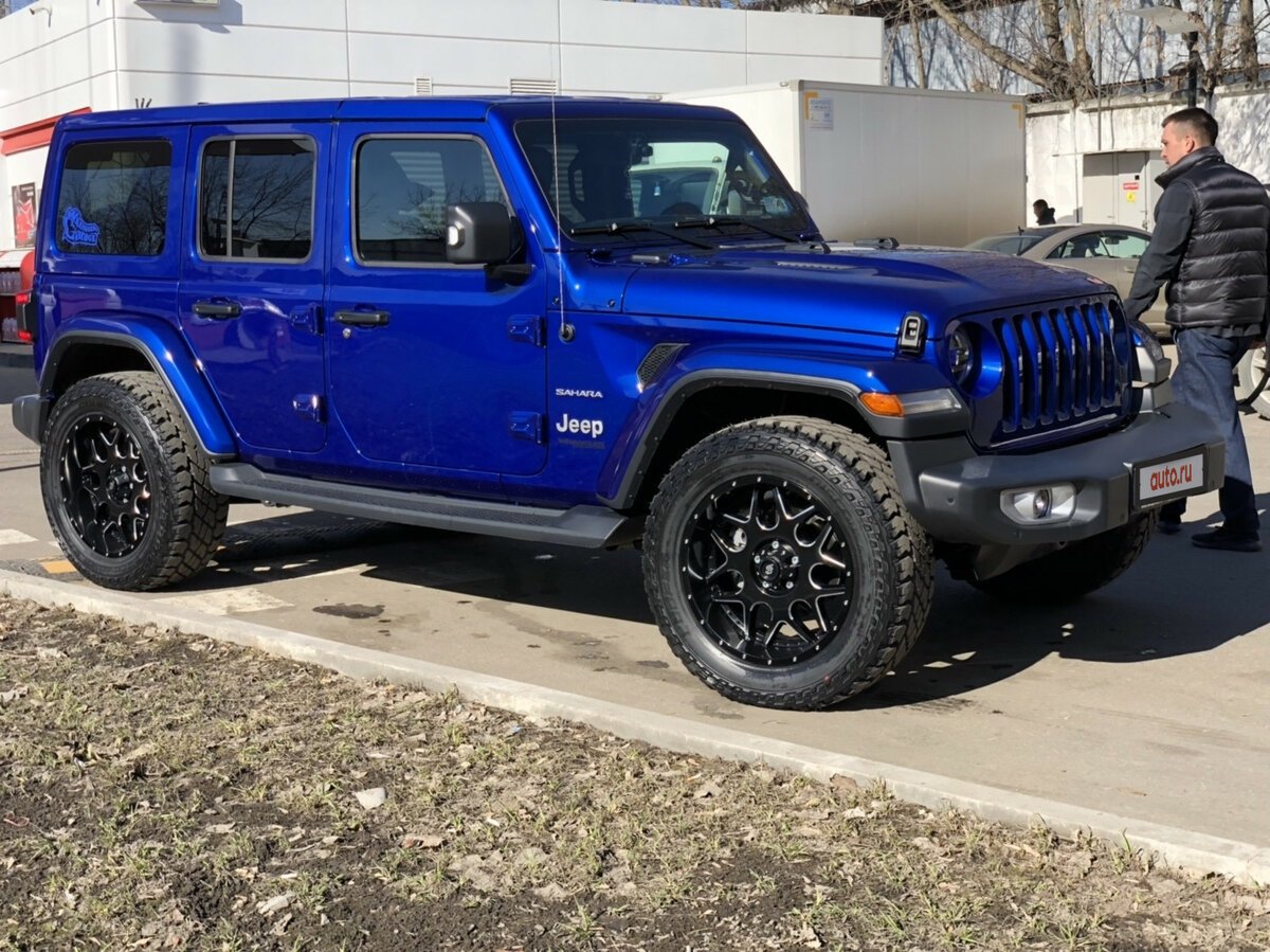 Jeep Wrangler Rubicon синий