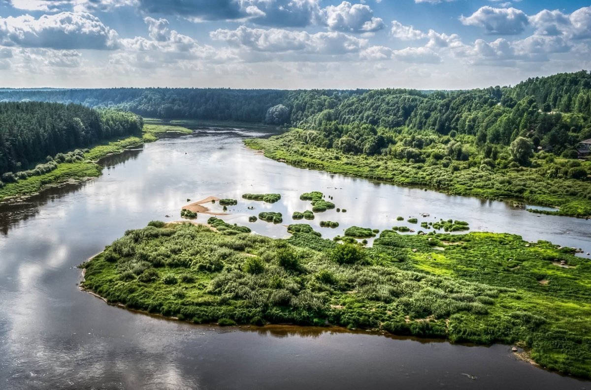 Река Северная Двина в верхней Тойме