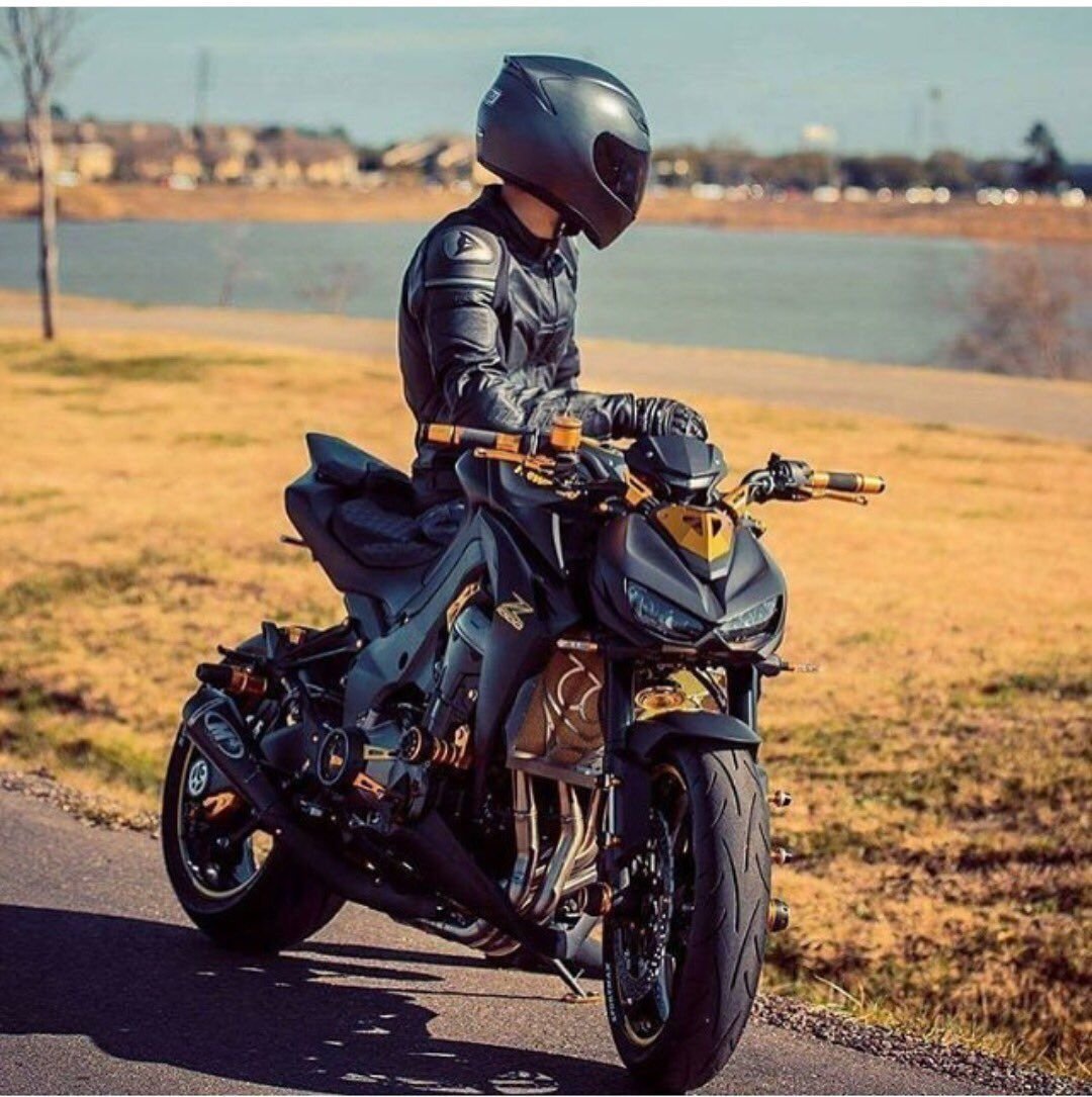 Мотоцикл Кавасаки для байкеров