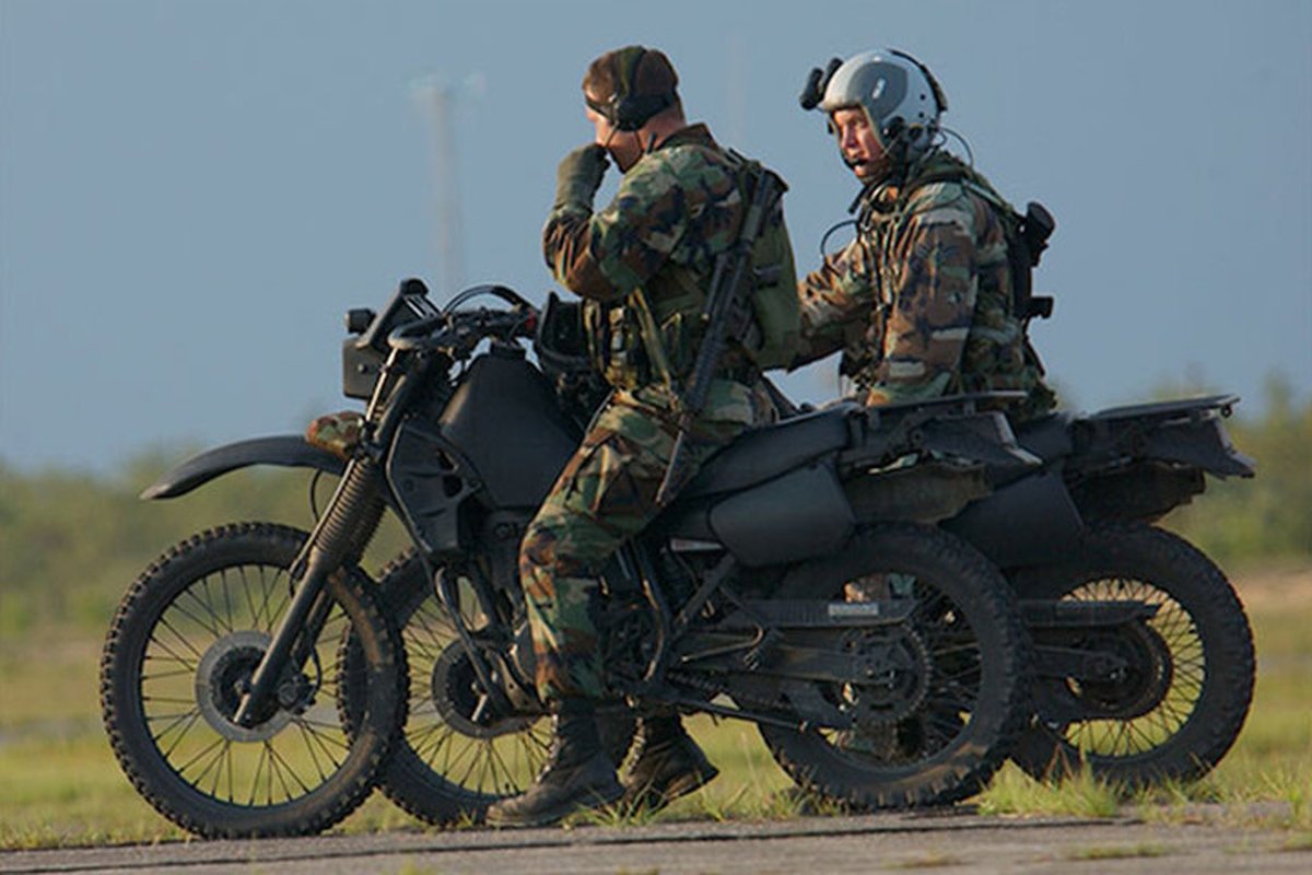 Военный мотоцикл Кавасаки