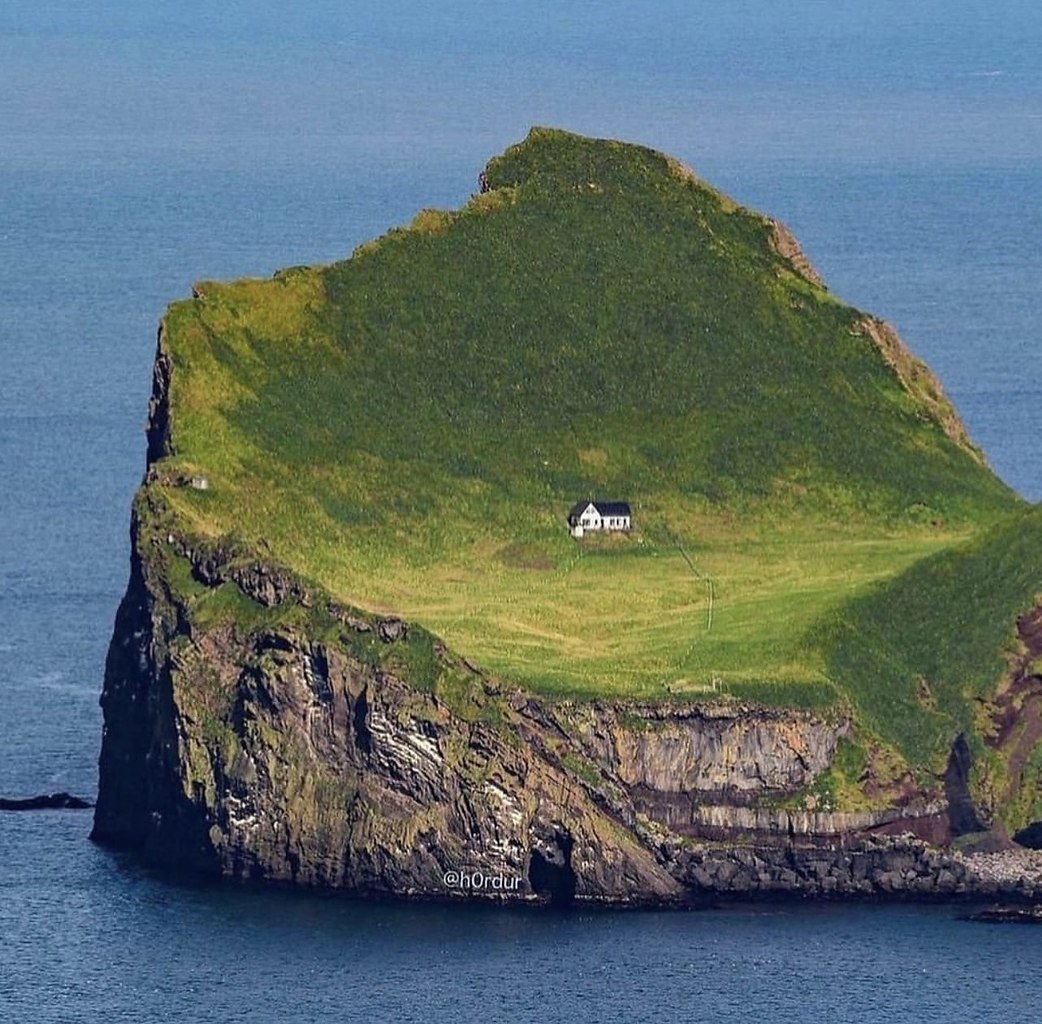 Остров Эллидаэй дом внутри фото