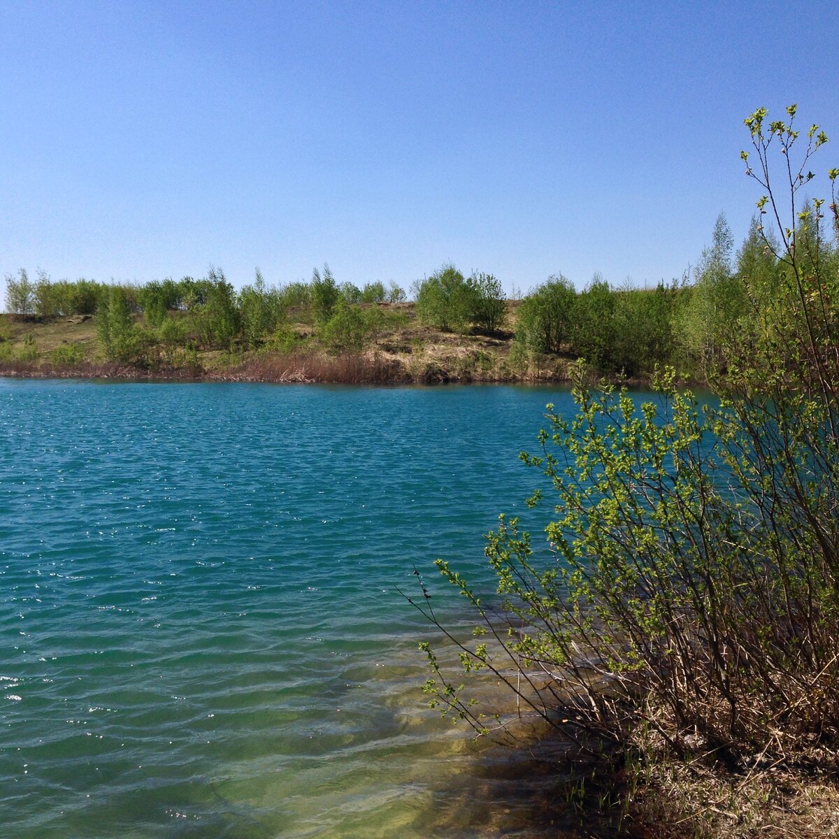 Озеро голубое Низино