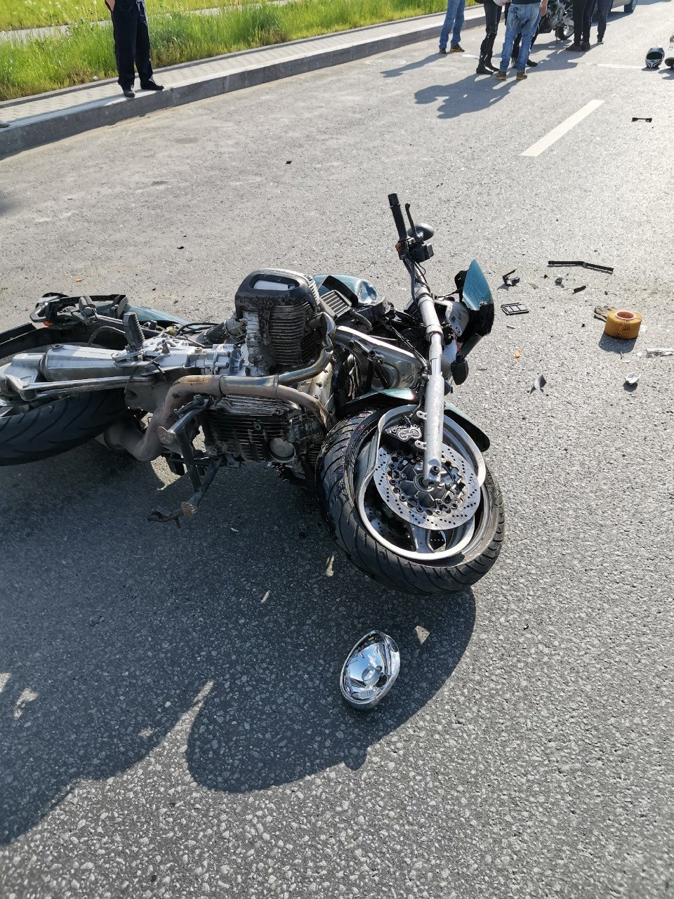 Мотоцикл после аварии. Разбитый мотоцикл диабло.