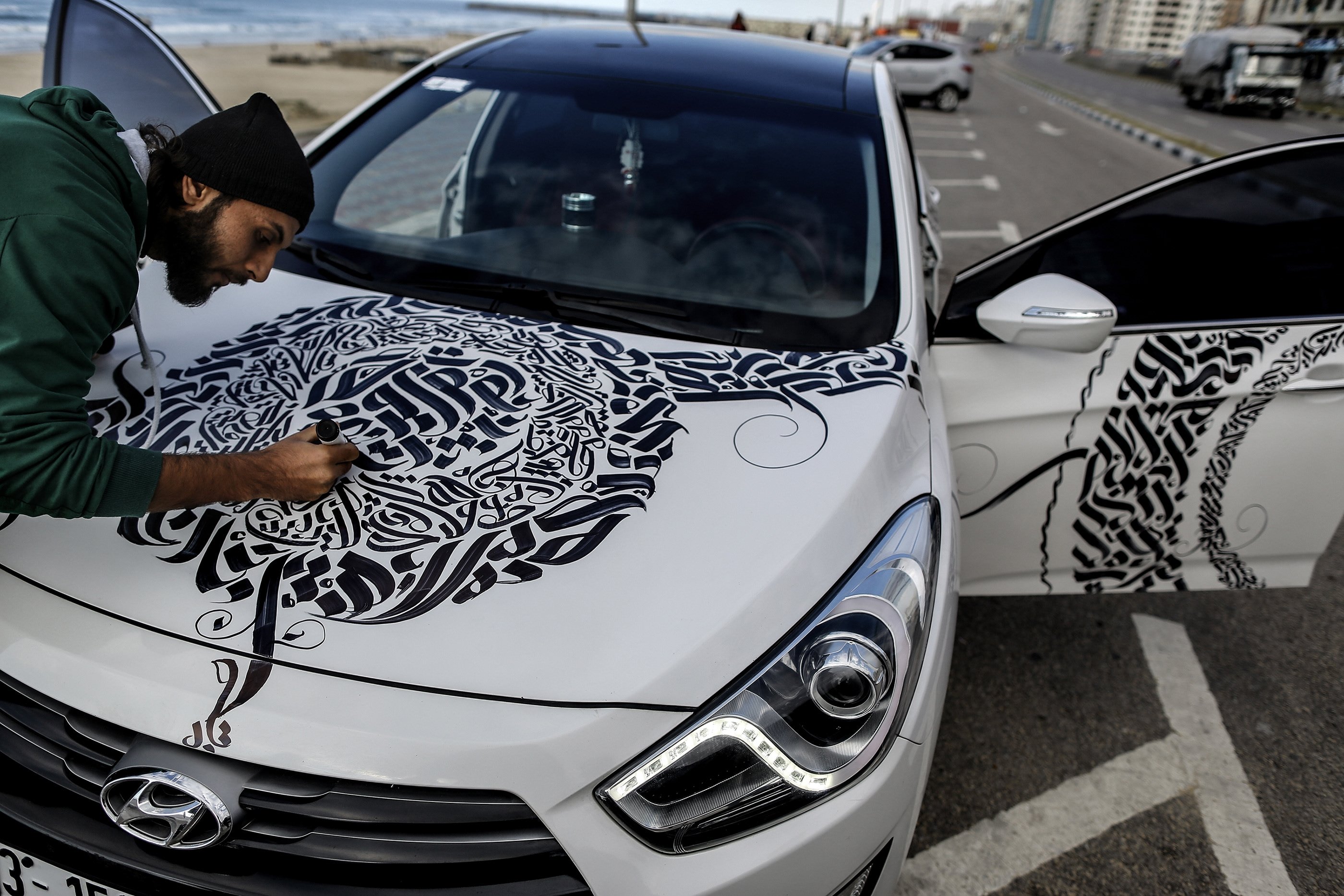 Арабская надпись на машину. Покрас Лампас Ламборджини. Покрас Лампас на авто. Покрас Лампас BMW. Покрас Лампас ВАЗ 2107.