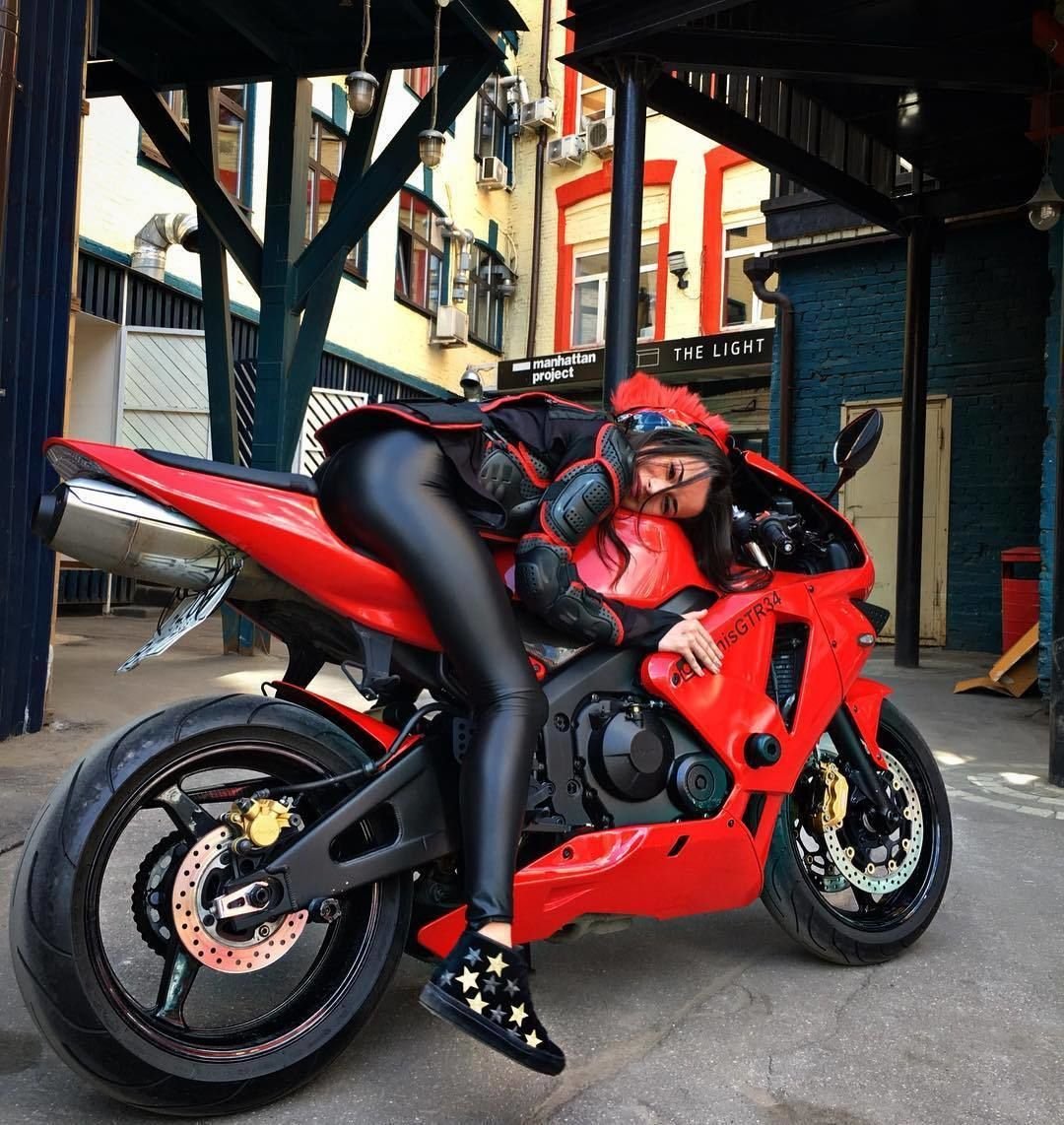Мотоцикл Ямаха р6