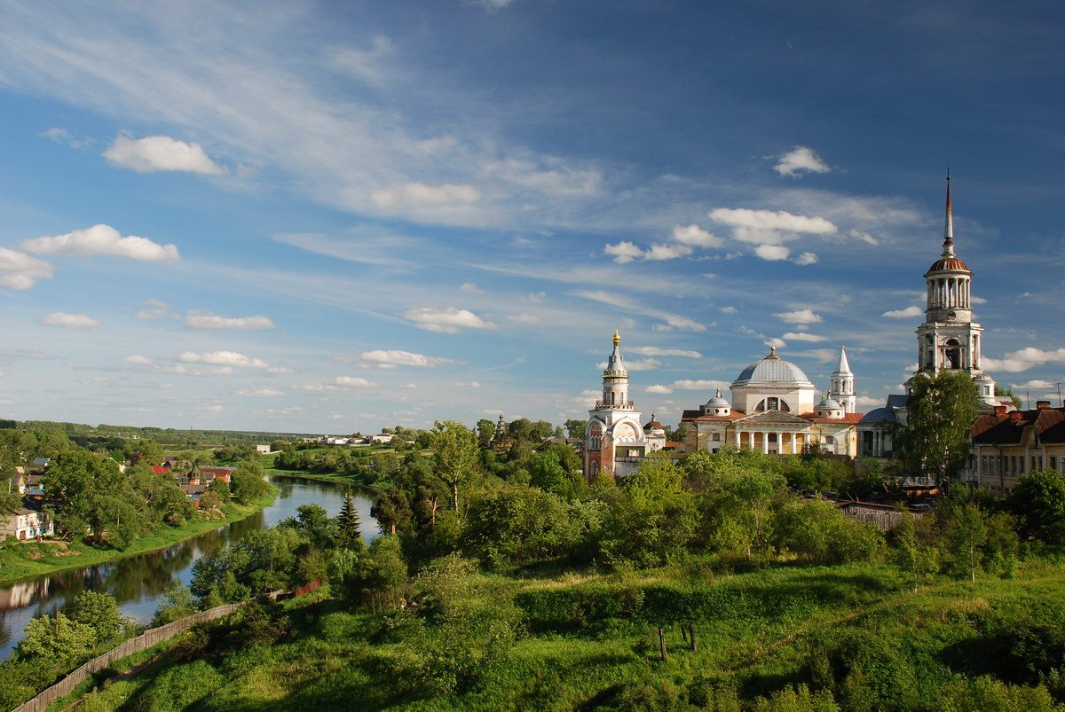 Борисоглебский монастырь Торжок на закате