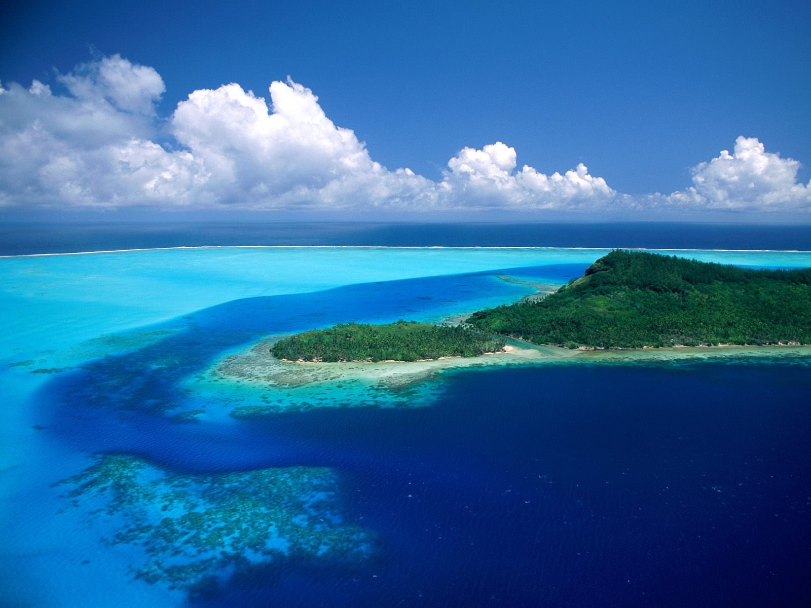 Нейтральные острова. Атолл Альдабра Сейшельские острова. Фиджи Атолл. Карибское море Атлантический океан. Острова Атлантического океана.