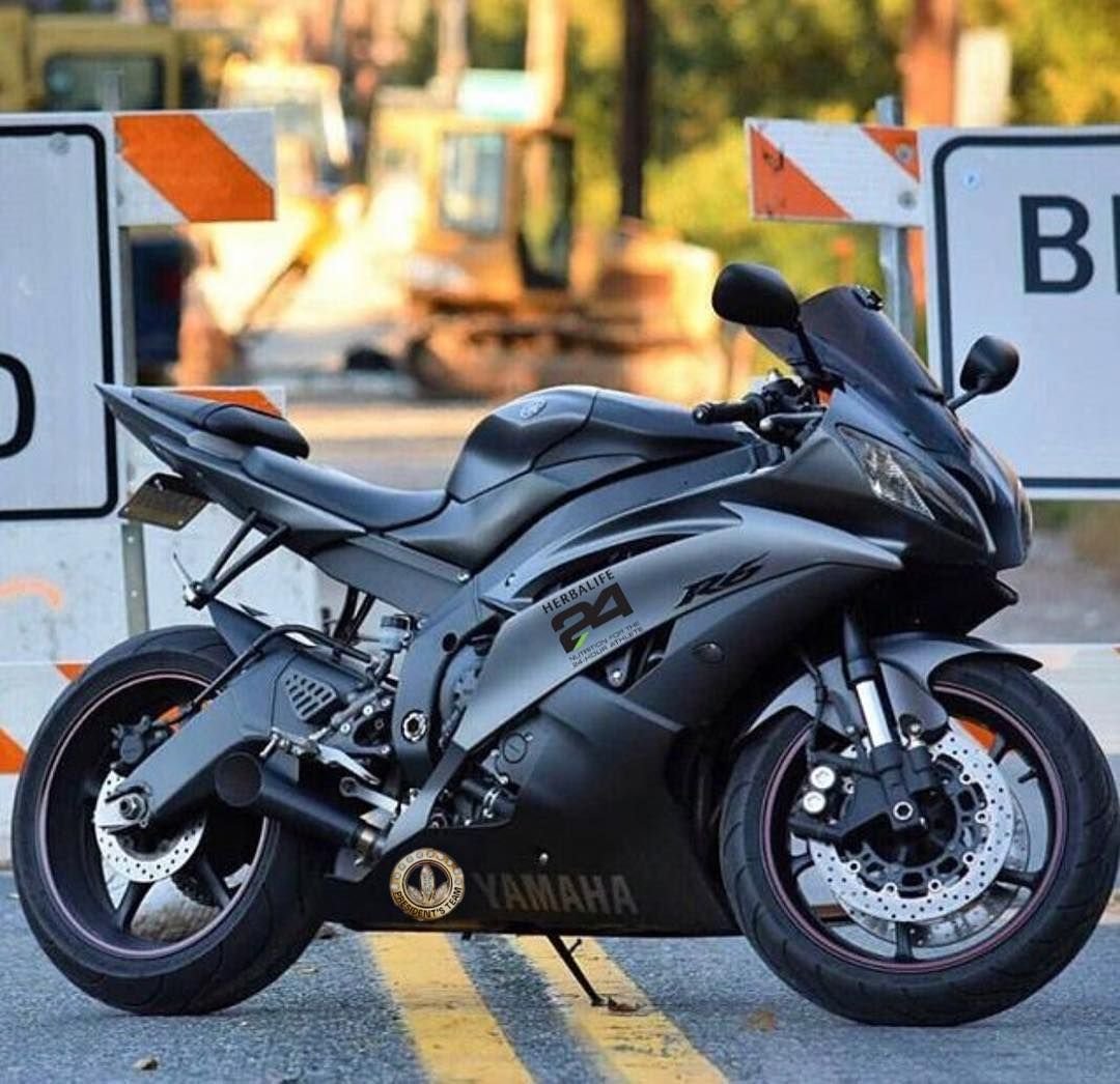 Мотоцикл Yamaha YZF-r6 черный