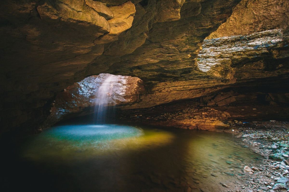 Дагестан водопад в пещере