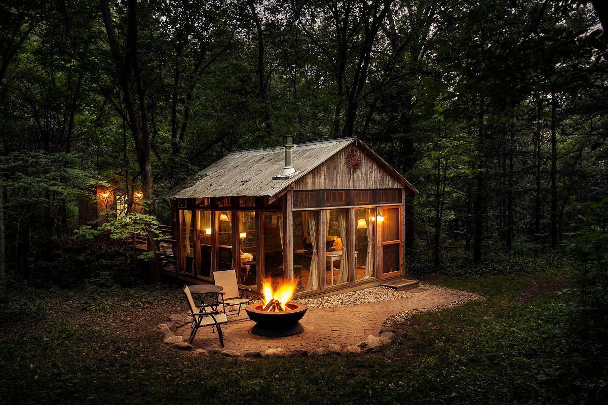 Красивые домики в лесу для отдыха