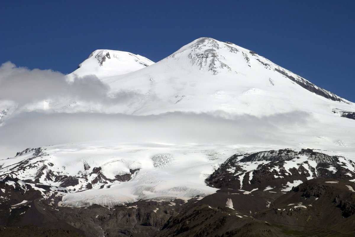 Гора Эльбрус 5642 м