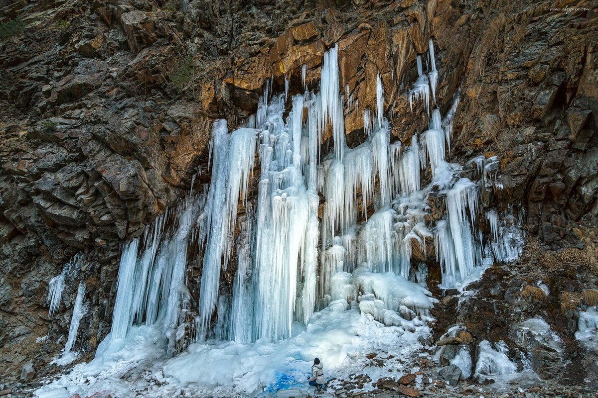 Водопад Султан Джилы Су зимой