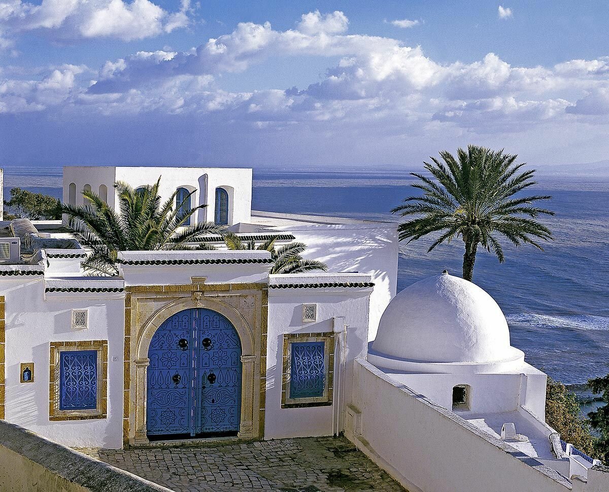 Горы в Тунисе город Монастир