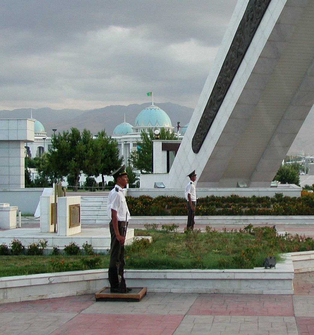 Монументы Ашхабада