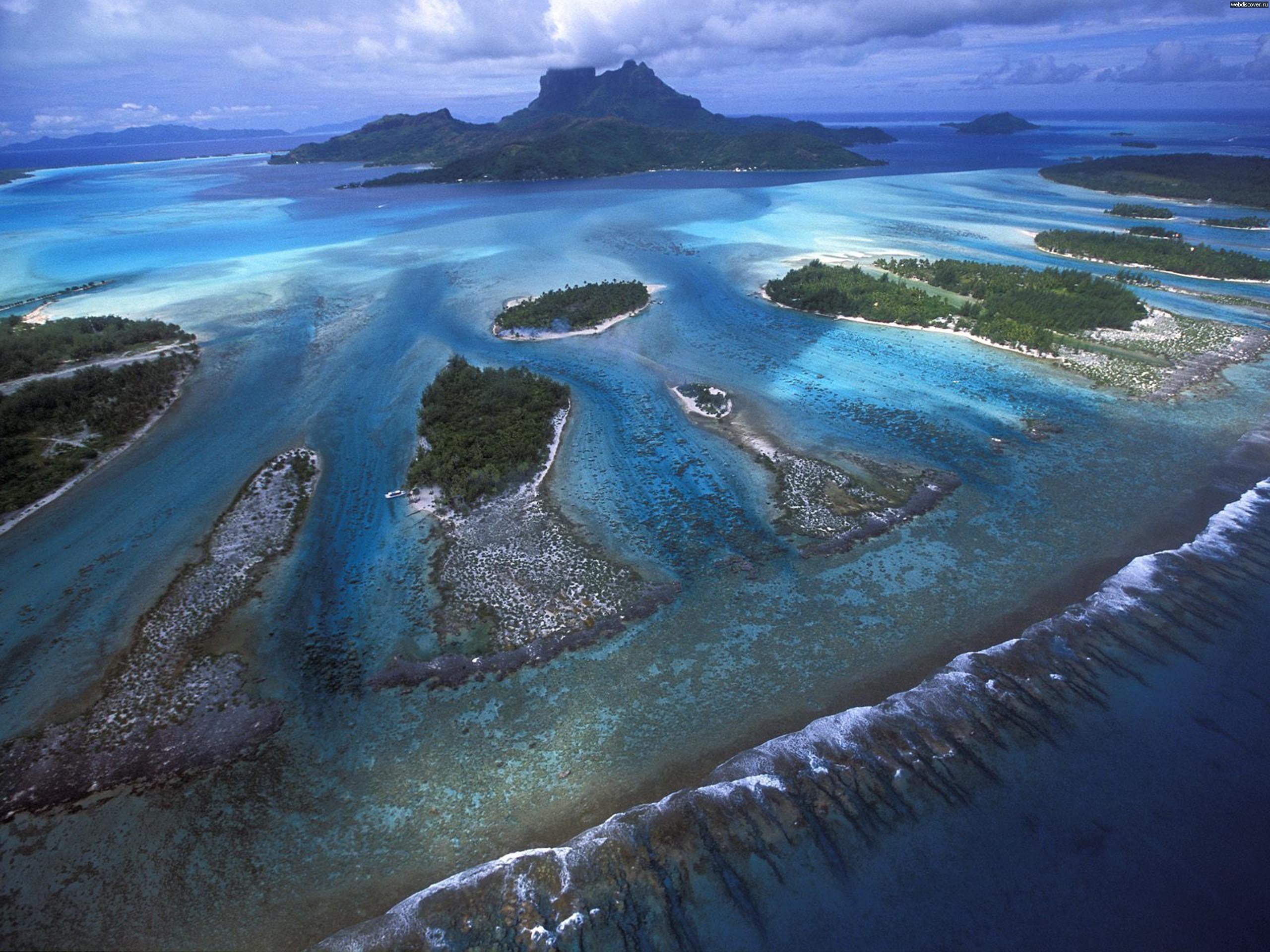 Какой остров в океане есть. Риф Раройя Полинезия. Лагуна Бора-Бора, французская Полинезия. Архипелаг Туамоту. Бора-Бора остров риф Раройя.