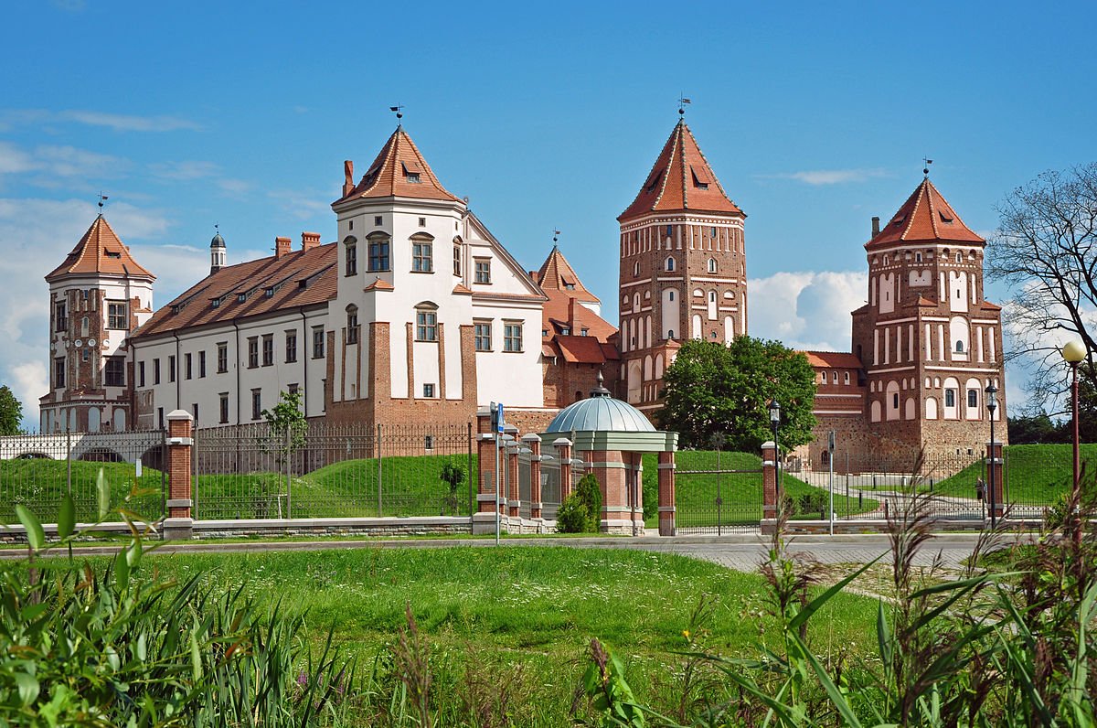 Мирский замок и Несвижский дворец