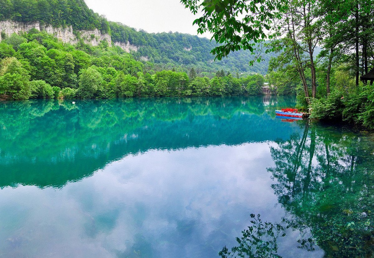 Бирюзовое озеро Кабардино-Балкария