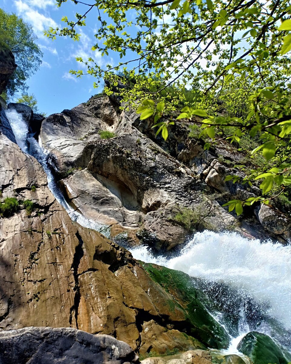 Водопад хучнинский водопад