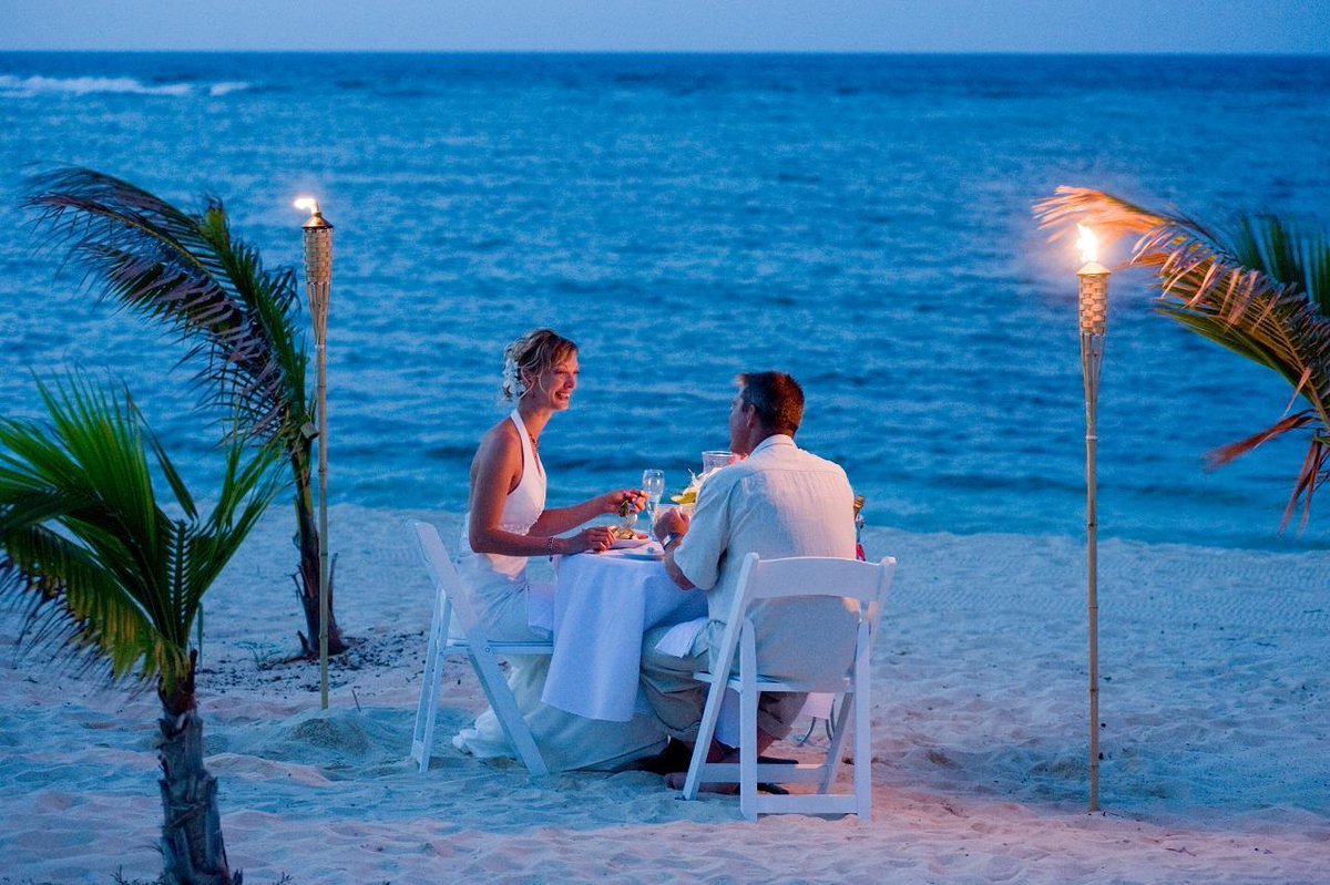 Романтический вечер у моря