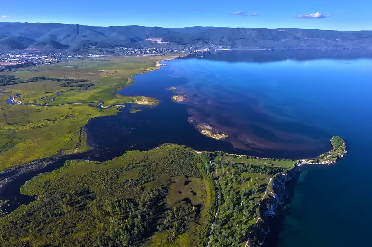 Озеро Байкал снимок сверху