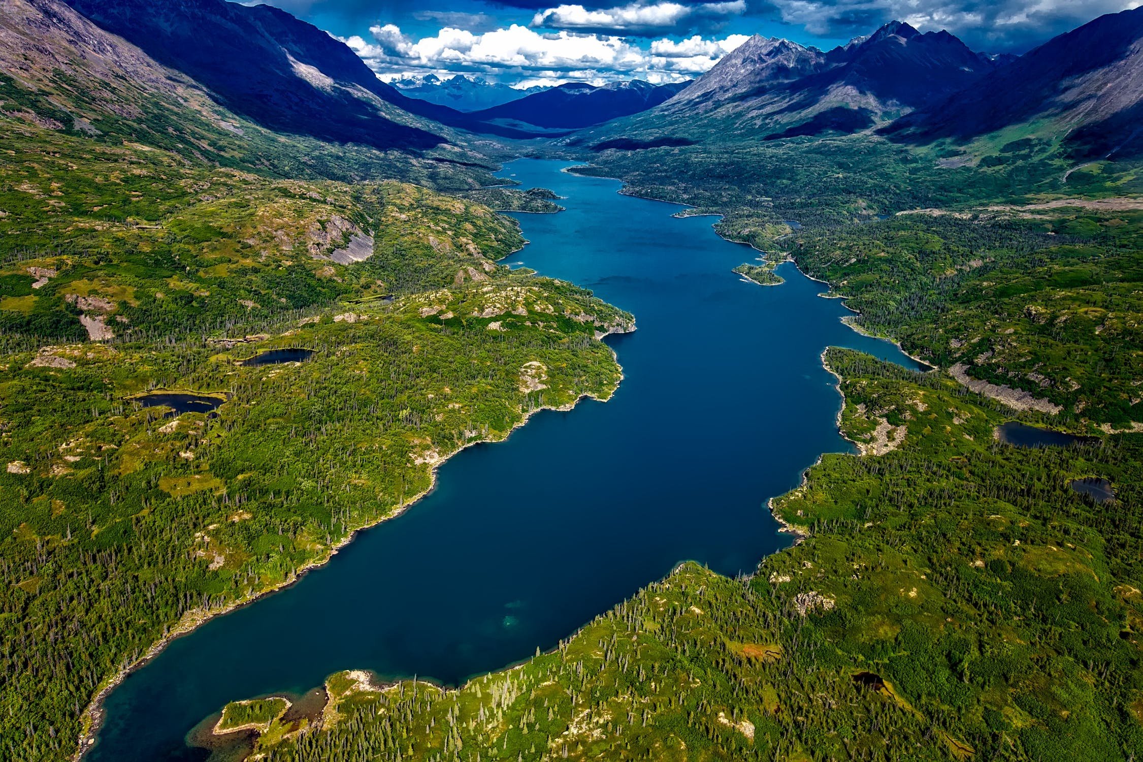 Открытое озеро. Озеро Байкал вид сверху. Долина Аляски. Аляска озеро. Реки Аляски.