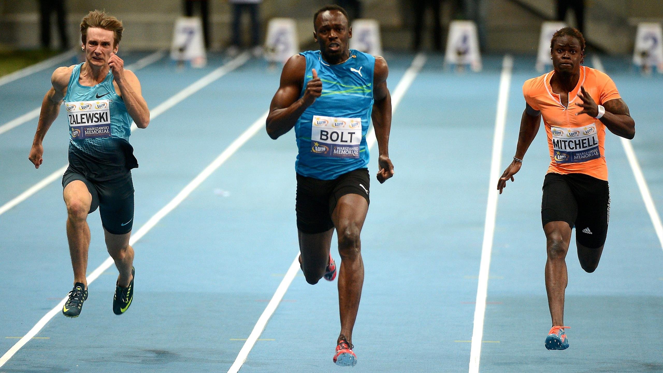 Какой рекорд бега на 100 метров. Усейн болт 200 метров. Усейн болт 100 метров. Usain Bolt 2008. Усейн болт 100 метров мировой рекорд.